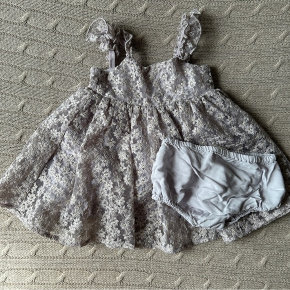 Elegant Lace Kids Formal Dress in Gray